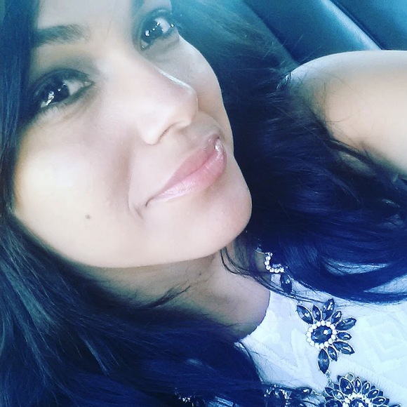 Meet your Posher, Ashley - Picture 1 of 1